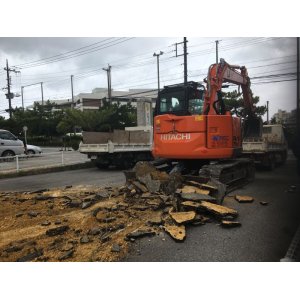 土地の現状復帰を行います。